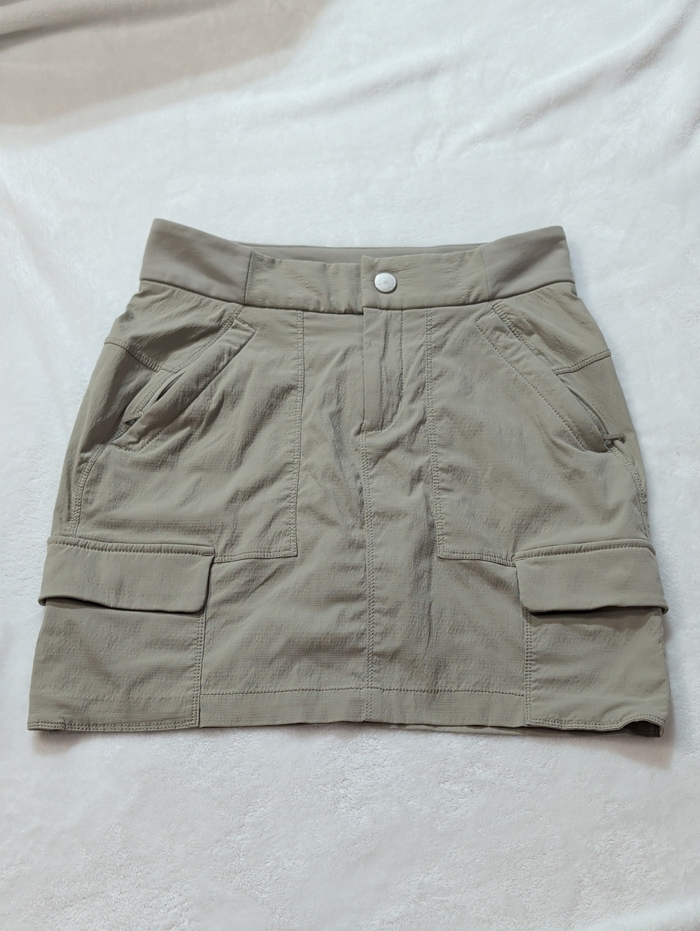 Athleta Grey Trekkie Cargo Skirt With Attached Mesh Bike Shorts